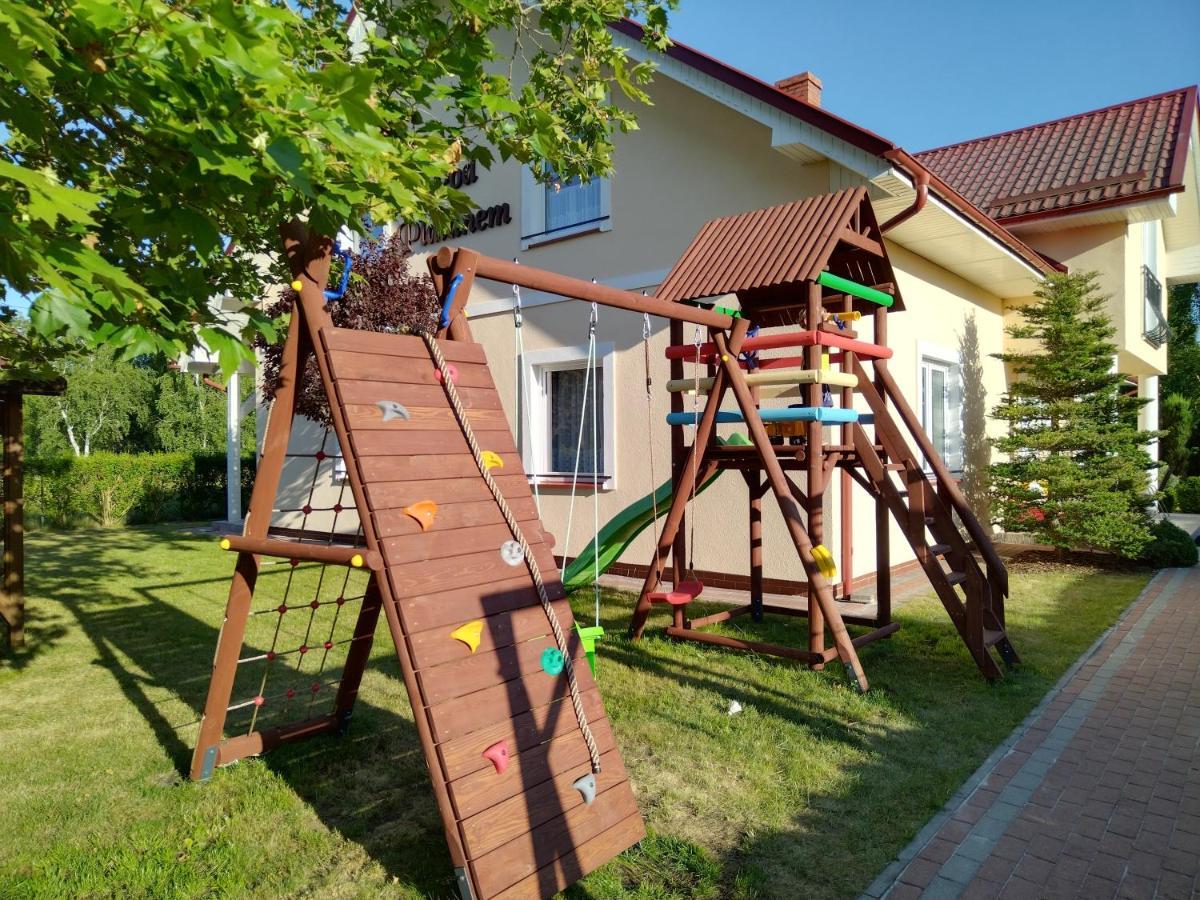 Pod Platanem Hotel Rowy  Buitenkant foto