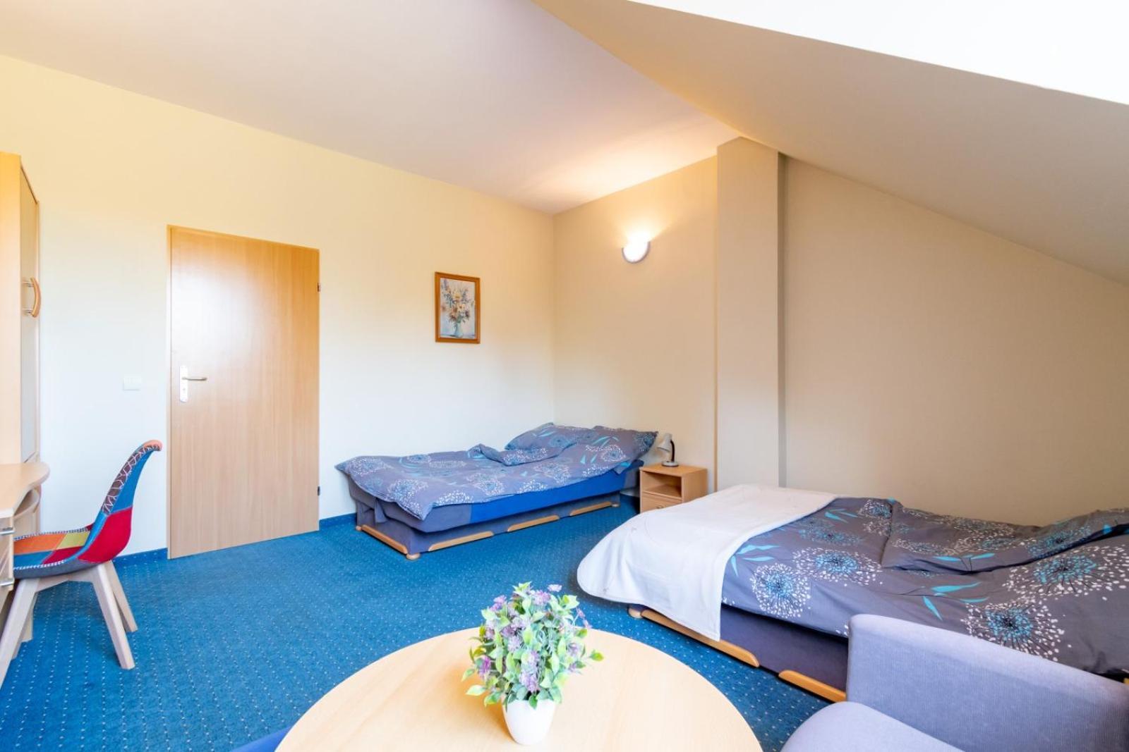 Pod Platanem Hotel Rowy  Buitenkant foto